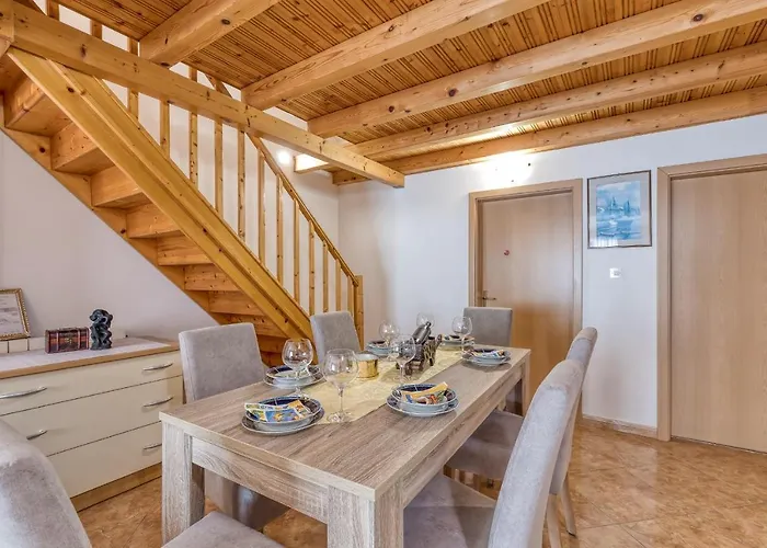 בית הארחה Slavica